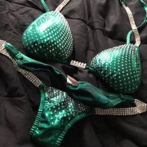 Bikini competition suit